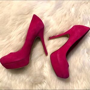 Jessica Simpson fuschia heels 👠 size 6